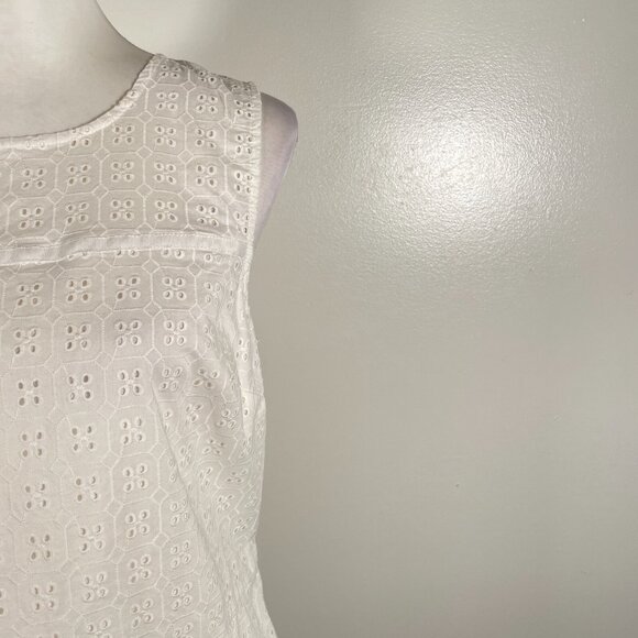 Banana Republic Sheath Dress Womens Size 10 White Eyelet Round Neck Back Zip - Picture 3 of 15